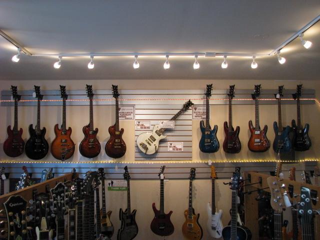 LARGE SELECTION OF NEW, VINTAGE AND USED GUITARS!!