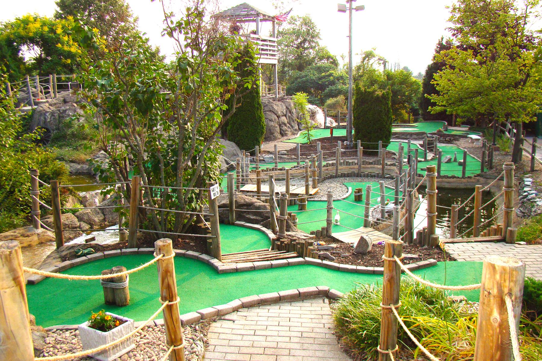 Happy Valley Minigolf