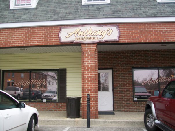 Anthony's Bar and Grill