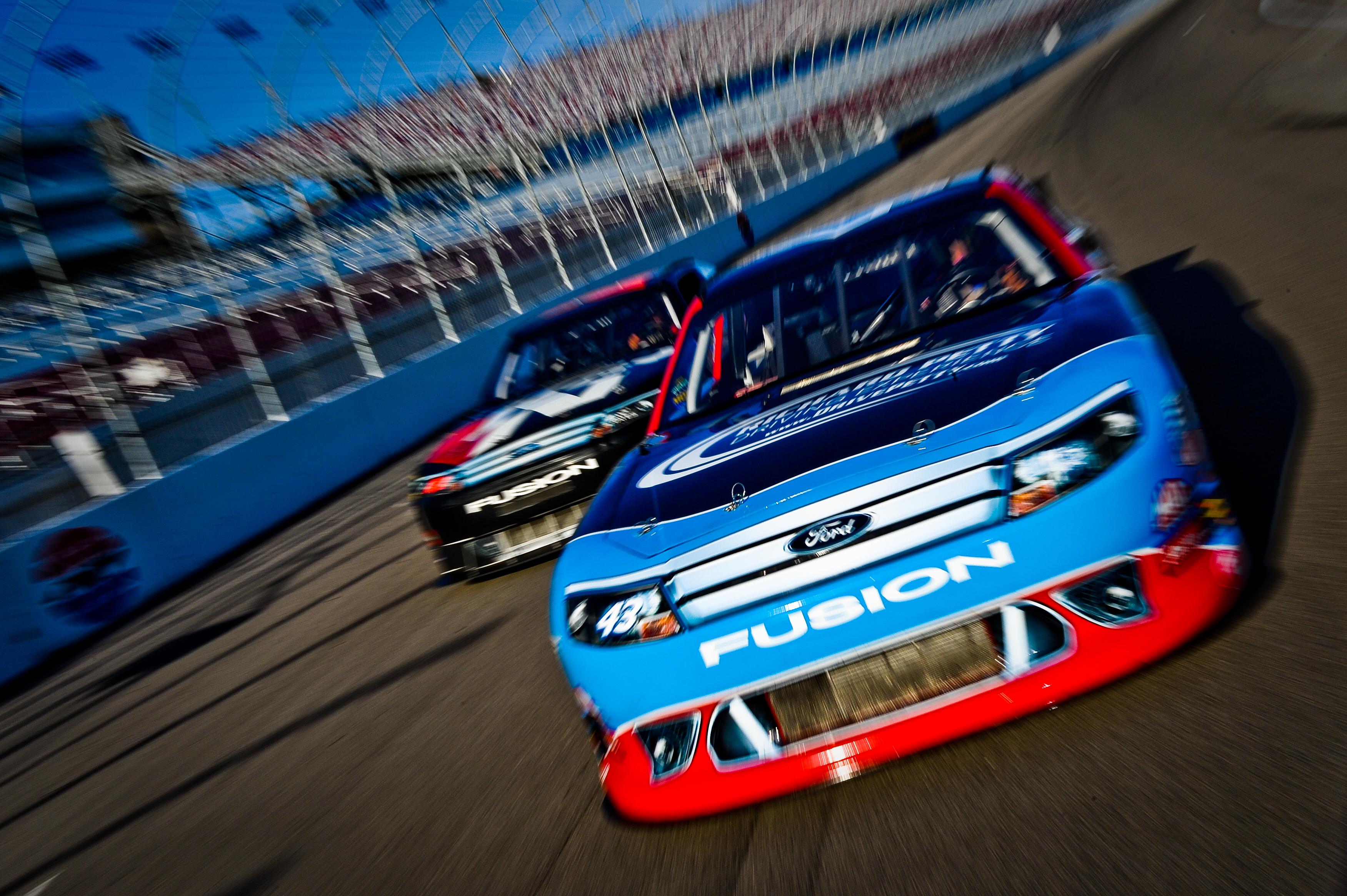 Racing Action at Richard Petty Driving Experience at Las Vegas Motor Speedway