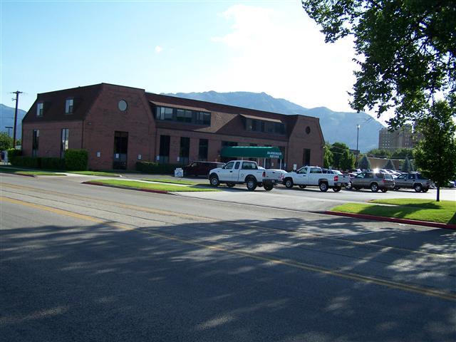 Macfarlane Law located in the Bamberger Square building on the corner of Lincoln and 26th Street.