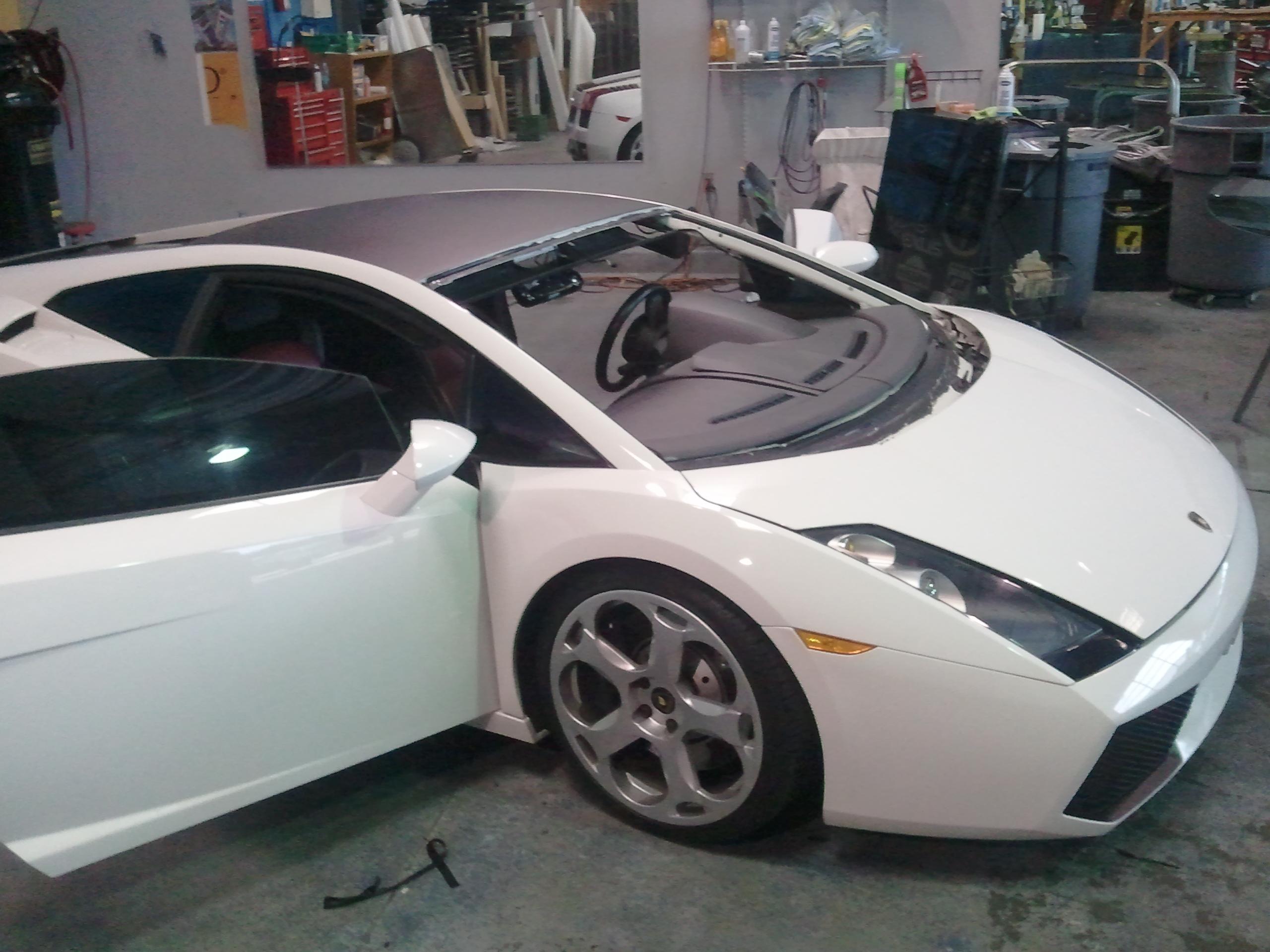 Windshield replacement on Lamborghini