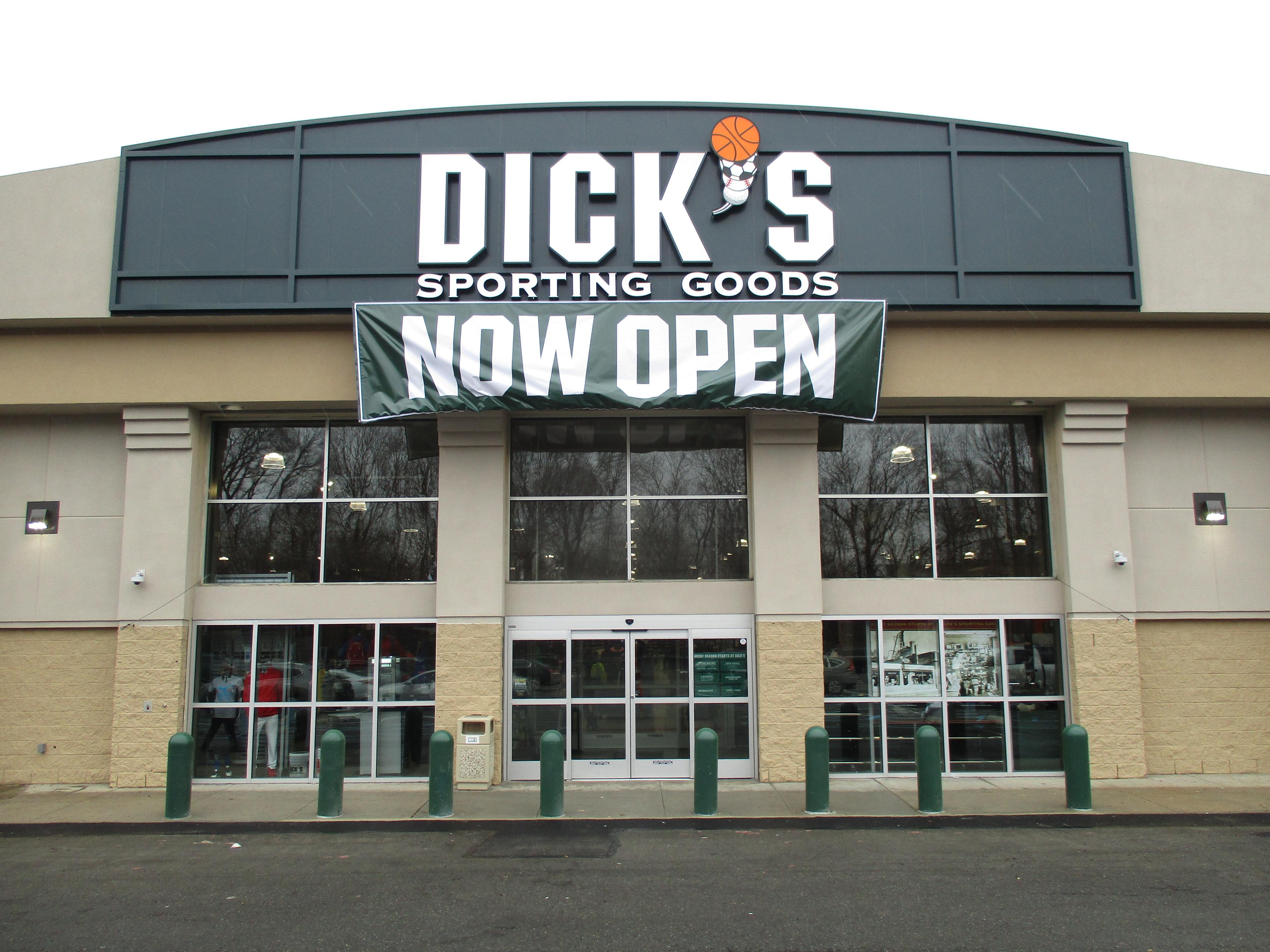 DICK'S Sporting Goods