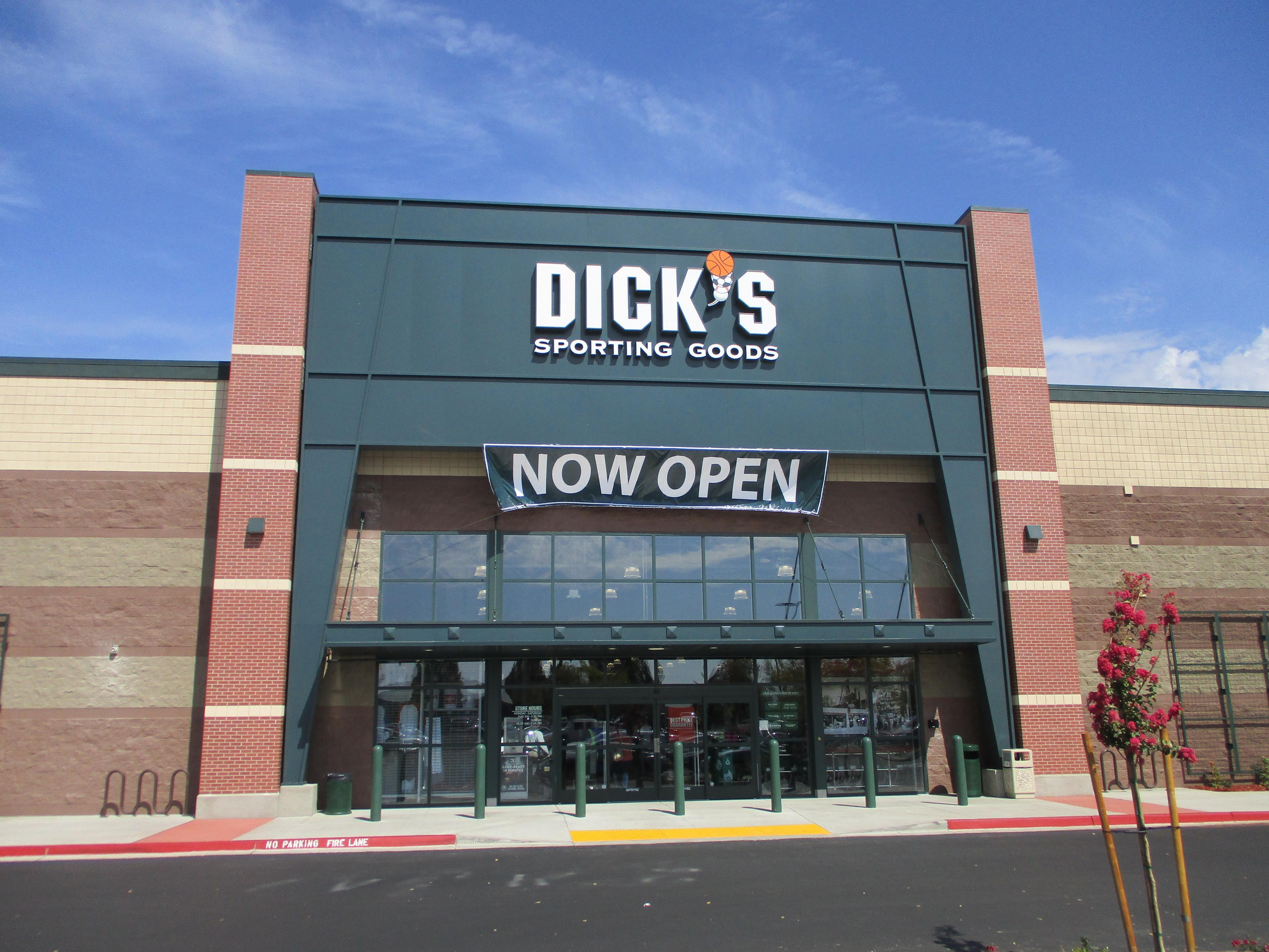 DICK'S Sporting Goods