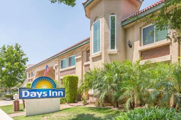 Days Inn By Wyndham Near City of Hope