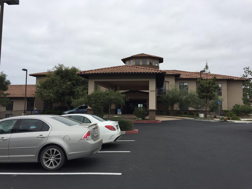 WW Studio @ Hampton Inn & Suites Arroyo Grande