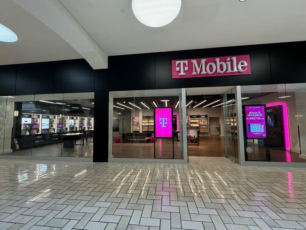 T-Mobile Experience Store