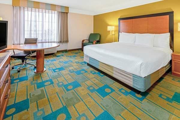 La Quinta Inn & Suites By Wyndham Salt Lake City Airport