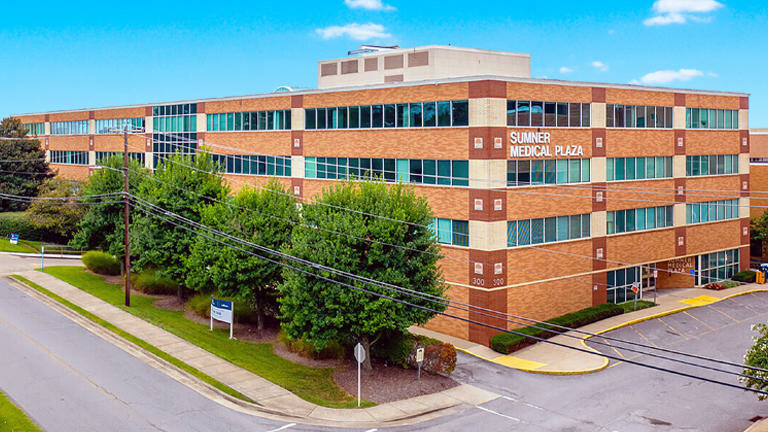 Pinnacle Dermatology-Gallatin