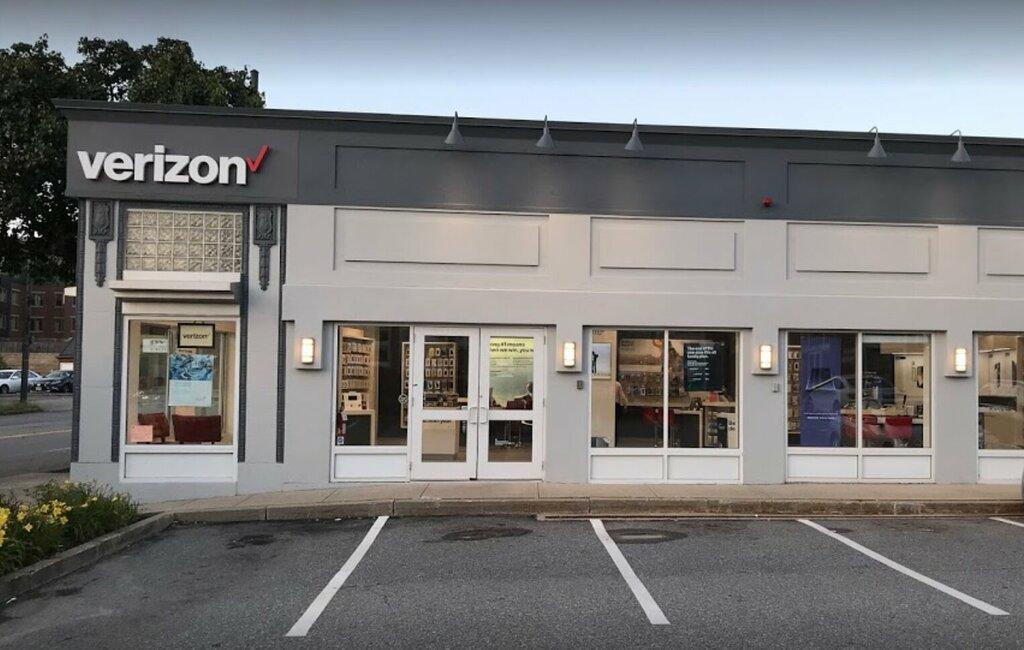 Russell Cellular-Verizon Authorized Retailer