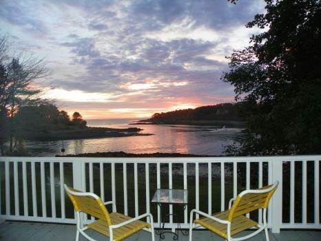 Dockside Guest Quarters