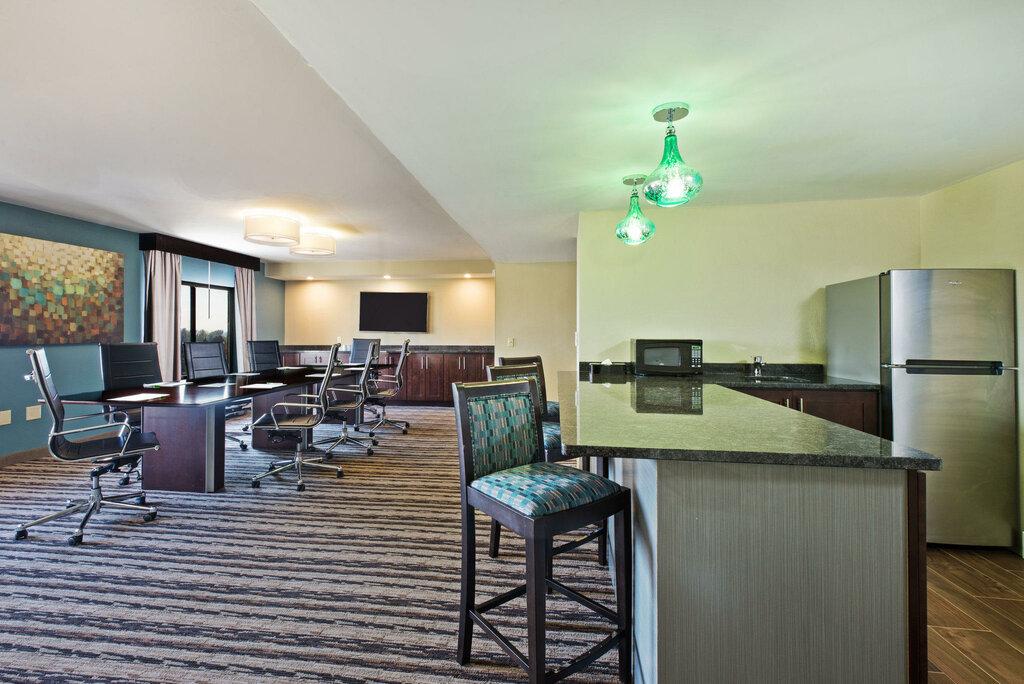 Holiday Inn Harrisburg East, An IHG Hotel