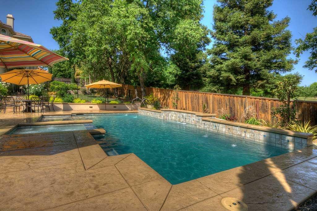 Premier Pools & Spas | Knoxville