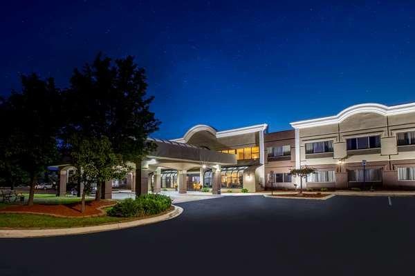 Days Inn & Suites By Wyndham Rochester Hills Mi