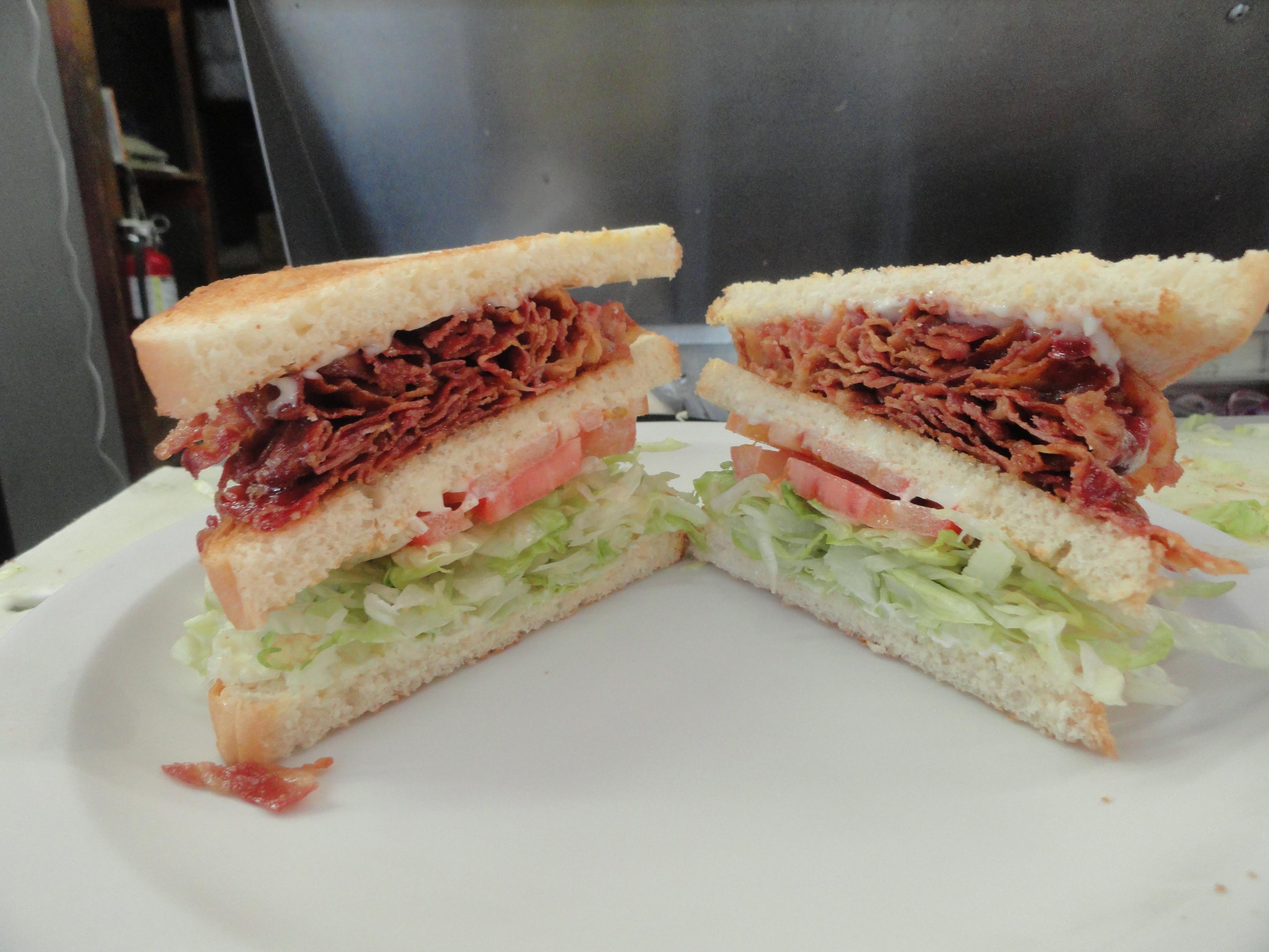 Ye Ole Fashioned Ice Cream & Sandwich Cafe