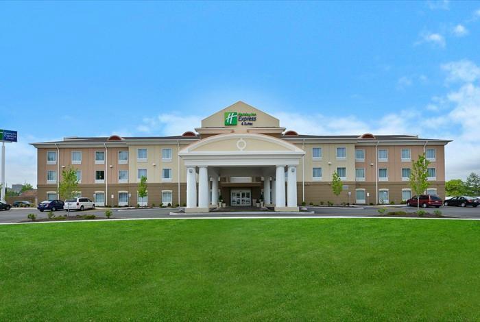 Holiday Inn Express & Suites Utica, an IHG Hotel