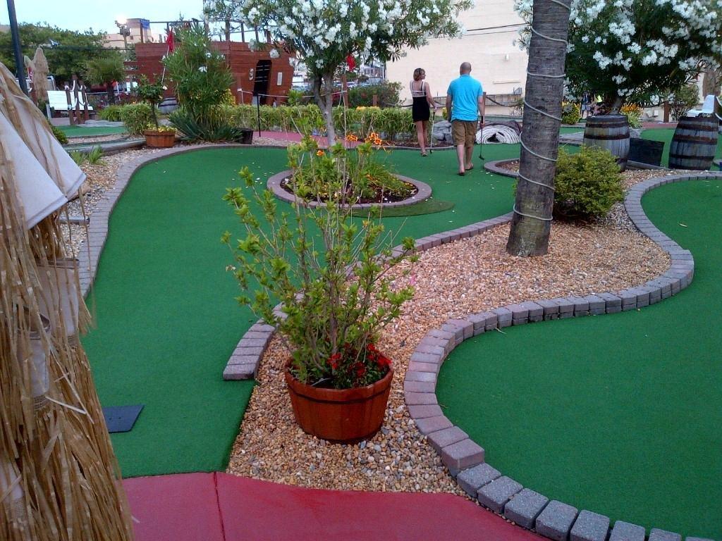 Pirate's Paradise Mini Golf