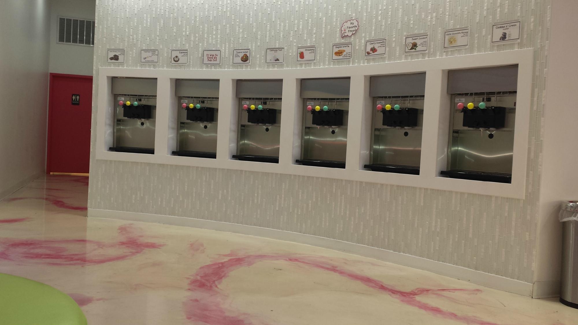 Toppings Frozen Yogurt