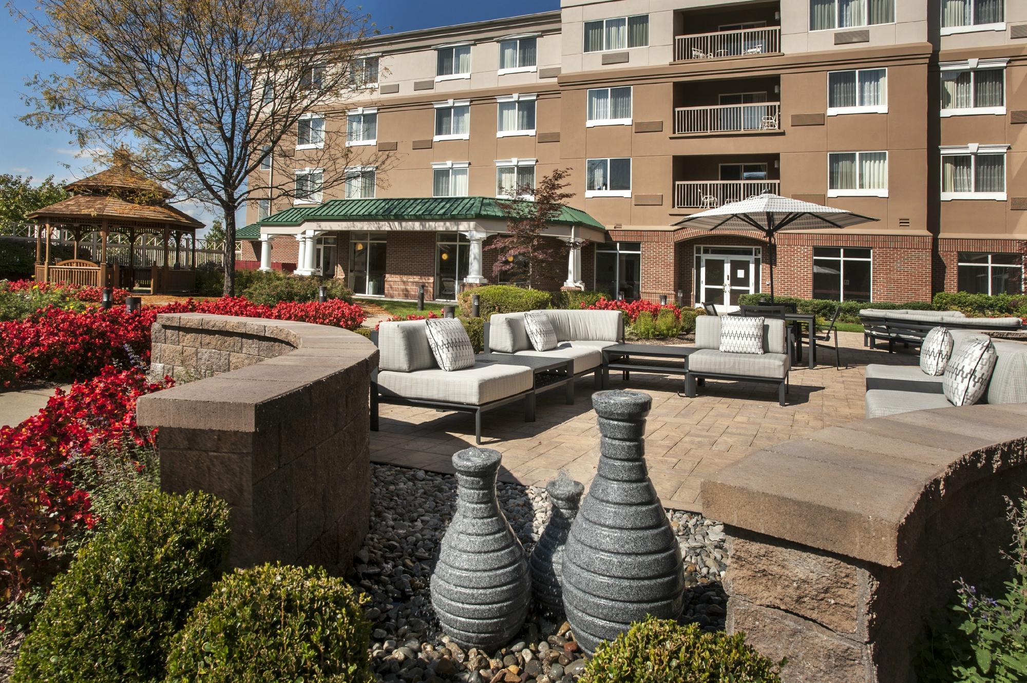 Courtyard By Marriott Basking Ridge