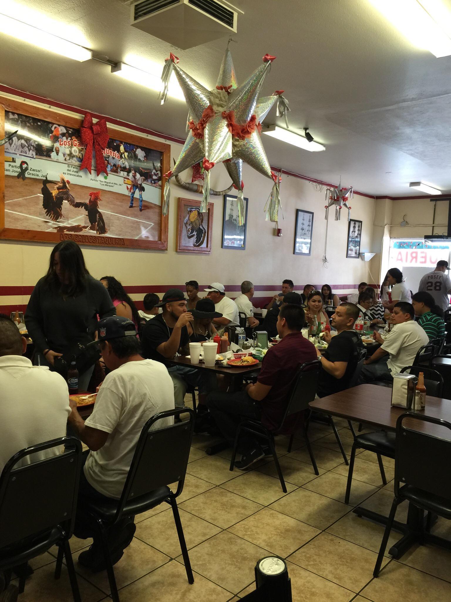 Los Gallos Taqueria