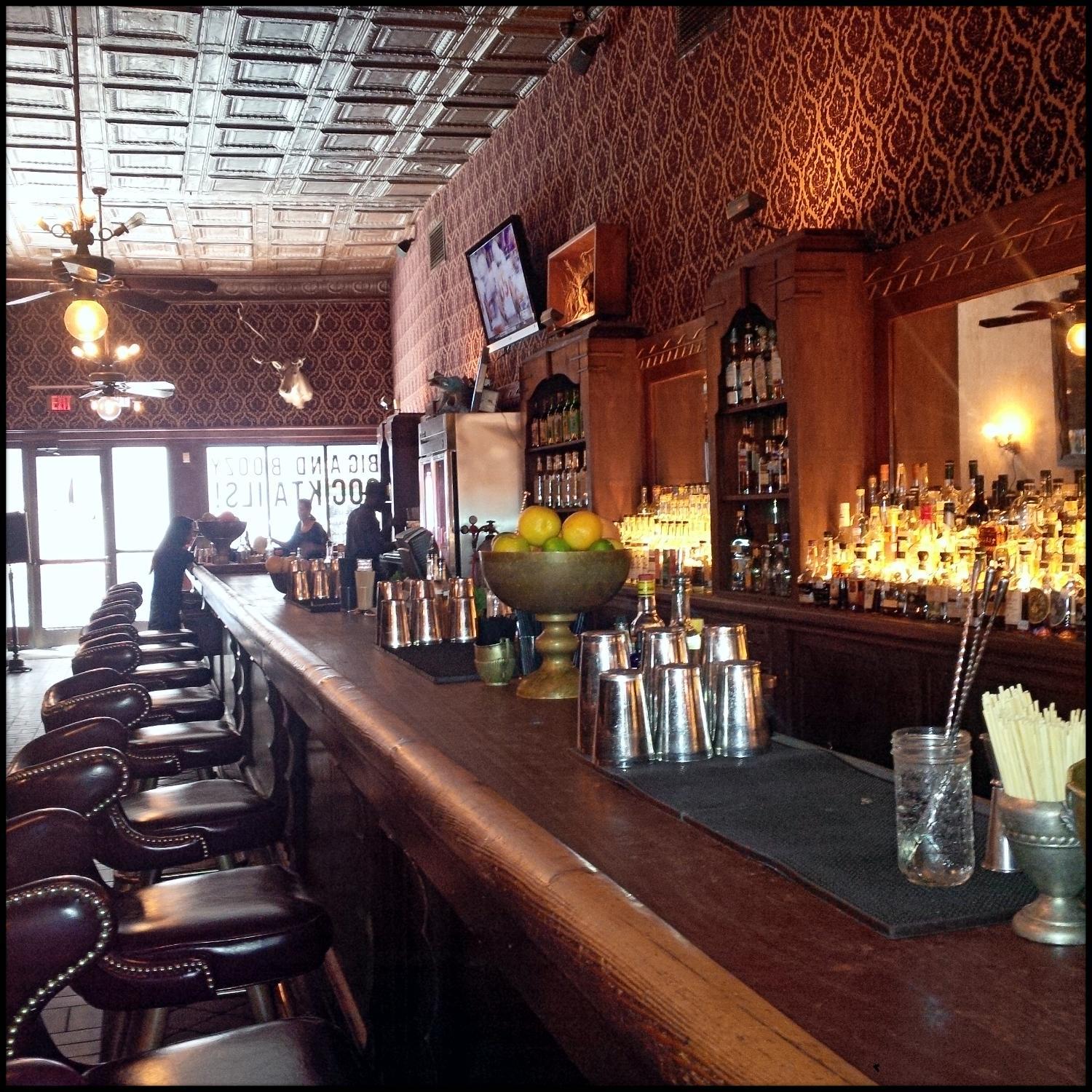 Esquire Tavern