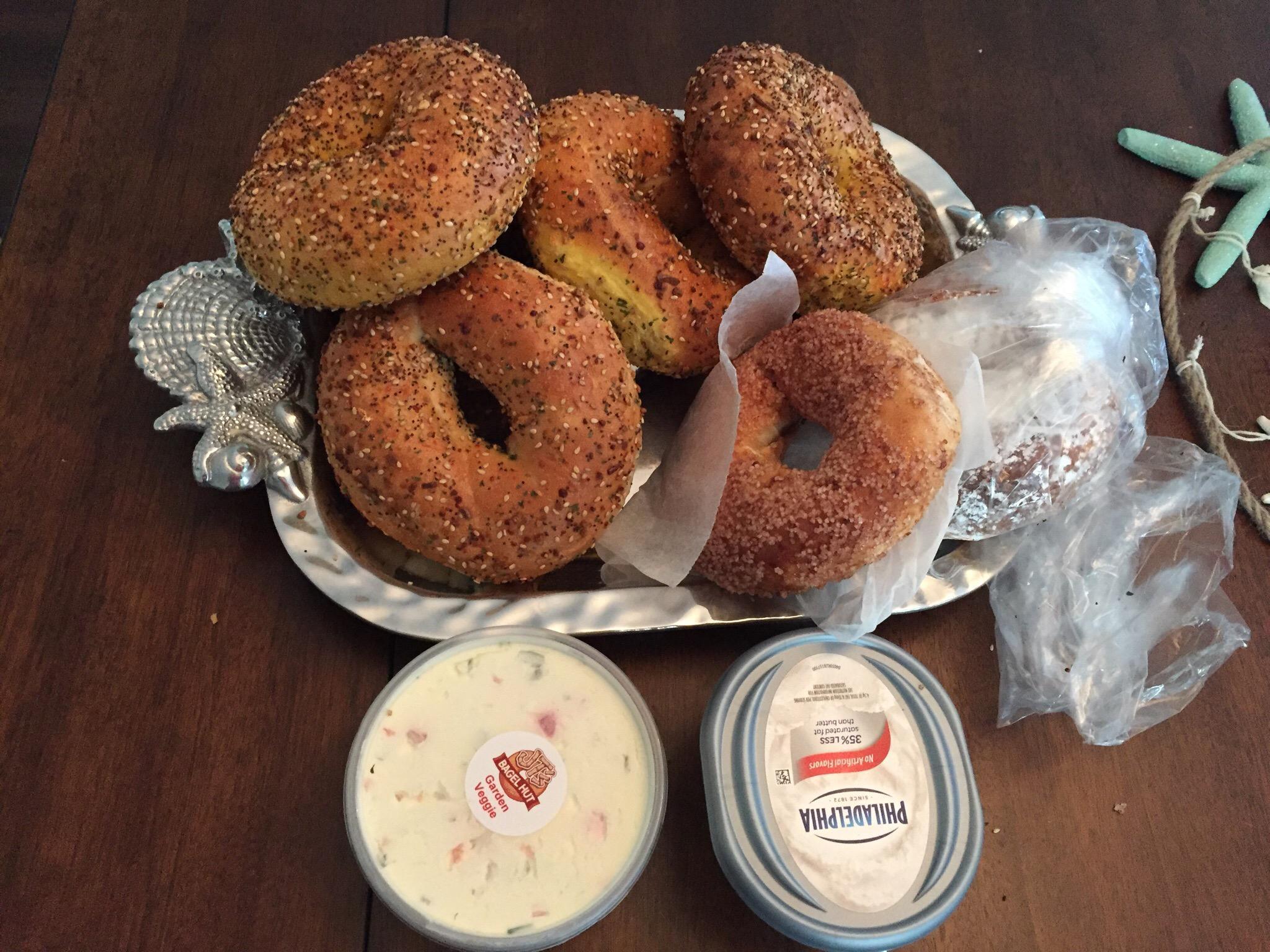 Jt's Bagel Hut