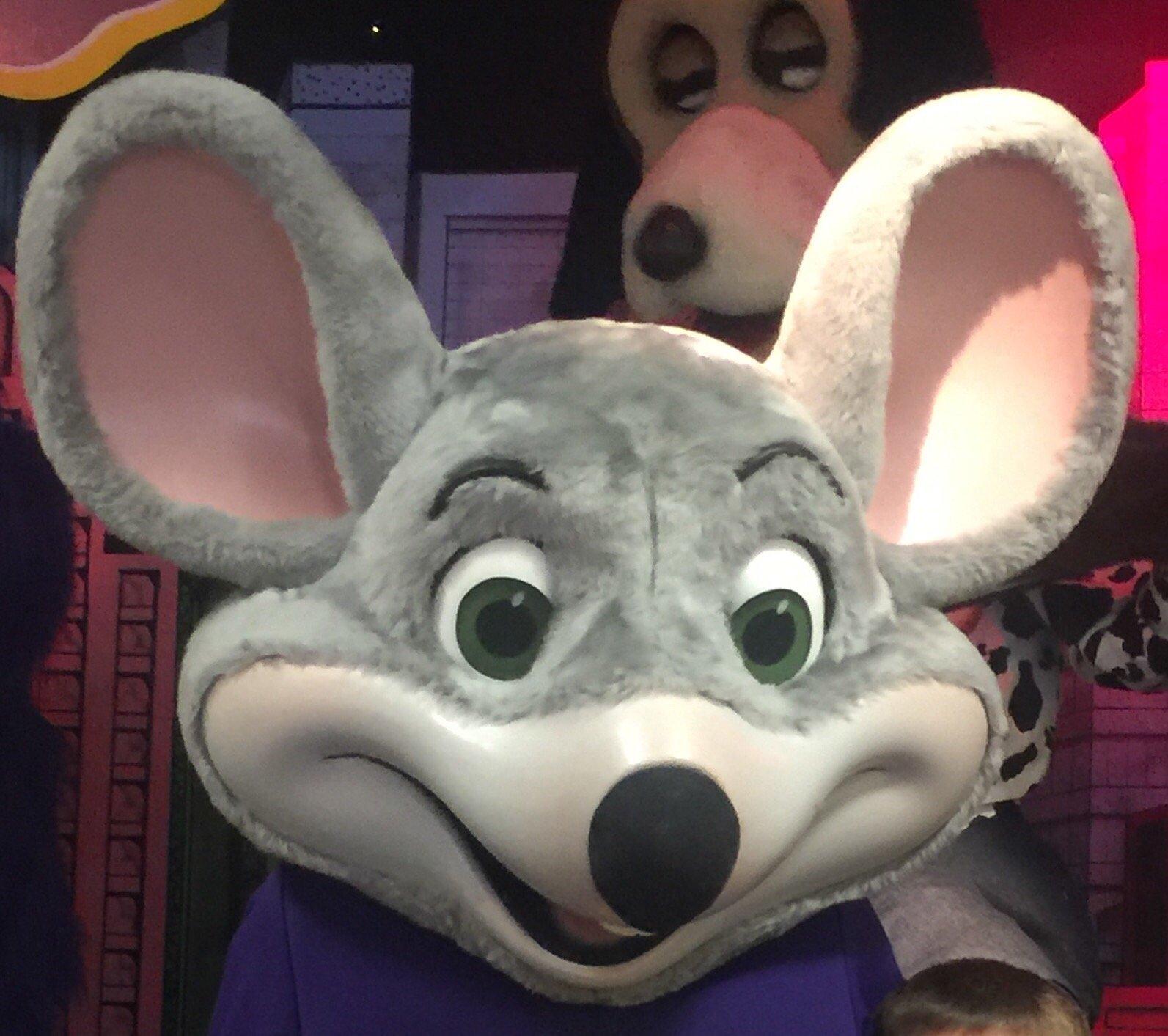 Chuck E Cheese's