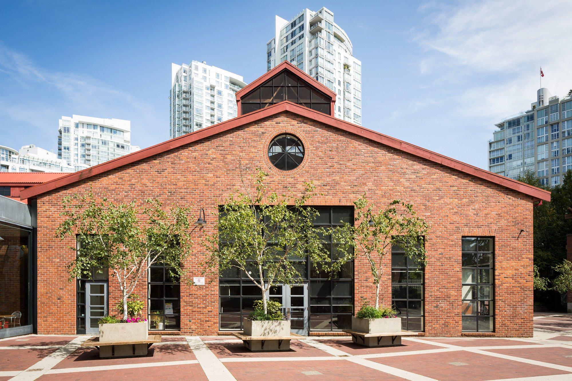 Roundhouse Community Arts & Recreation Centre