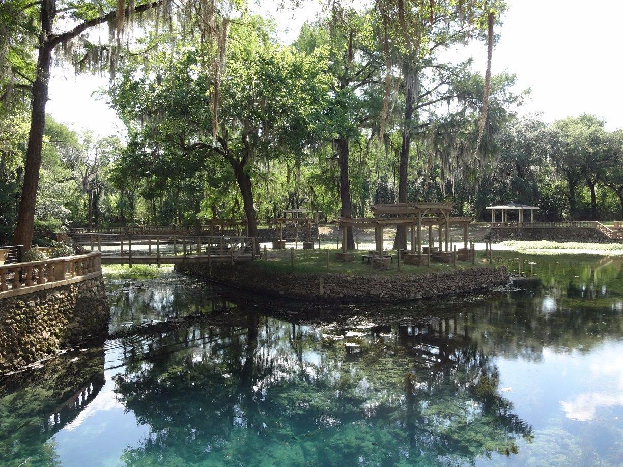 Radium Springs Gardens