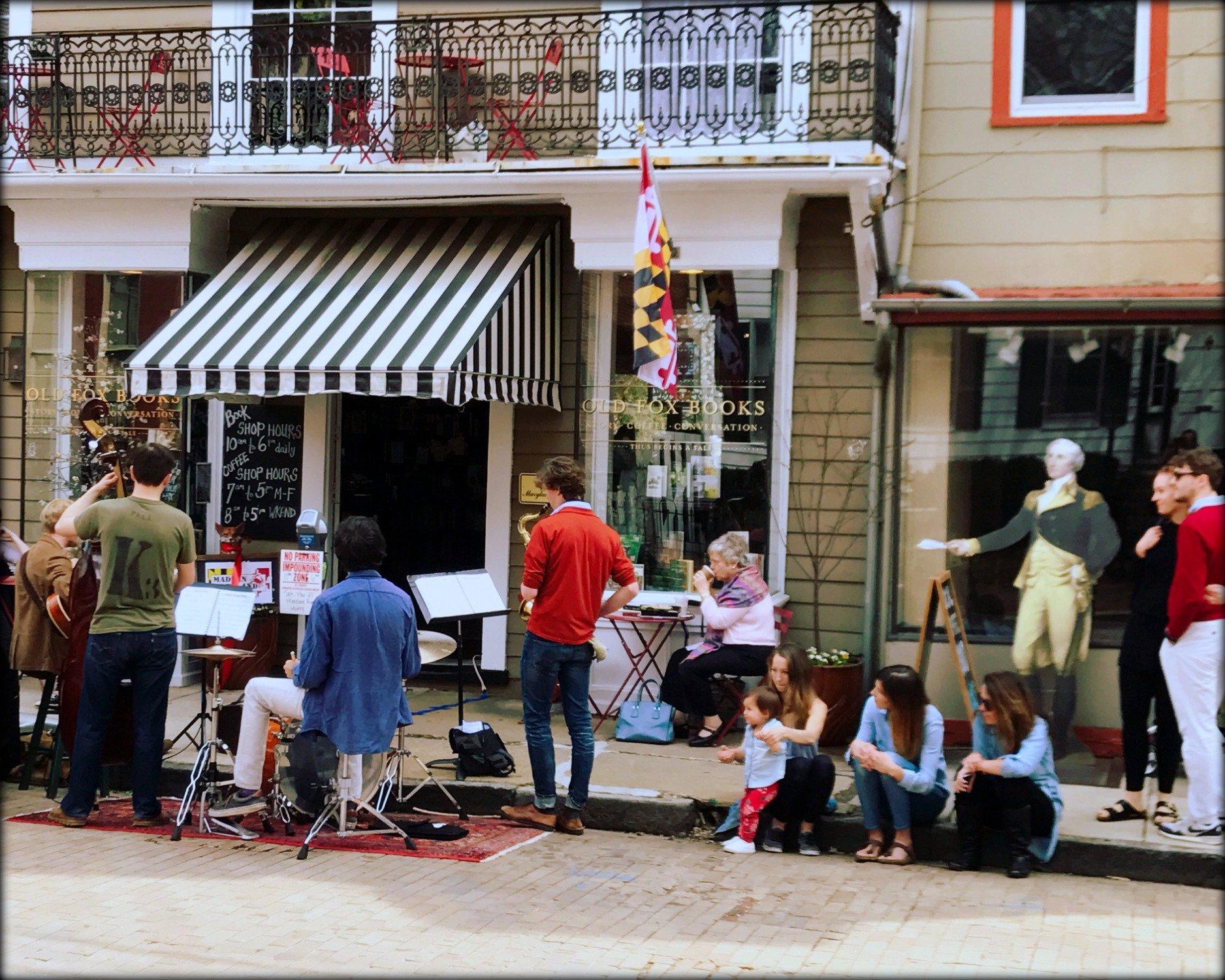 Old Fox Books & Coffeehouse