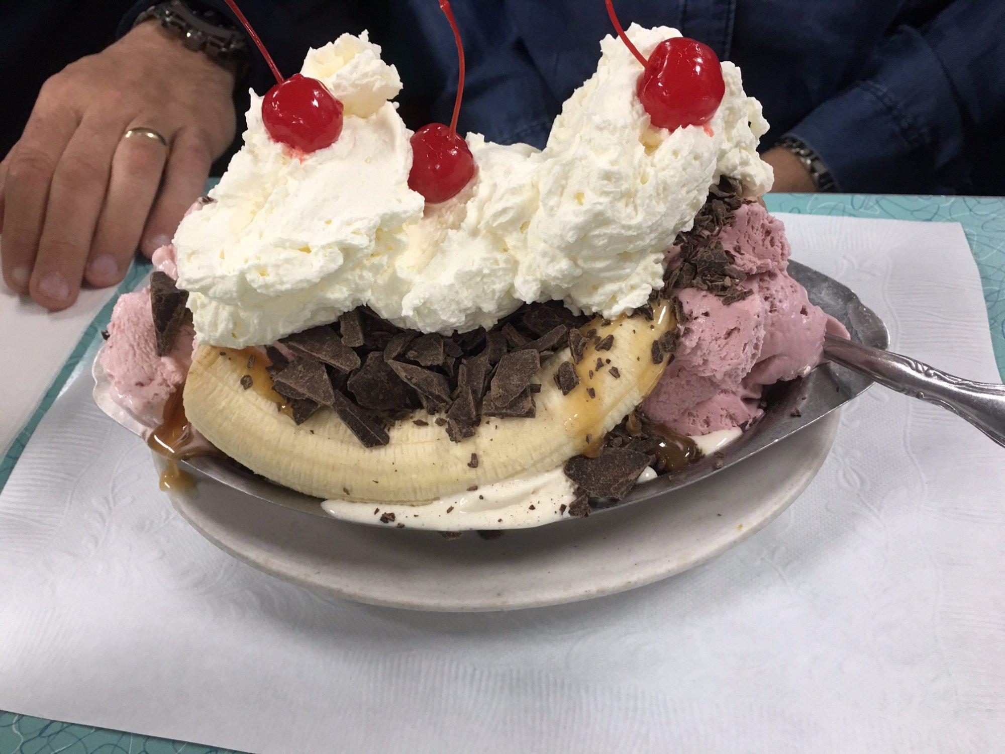 Krisch's Restaurant & Ice Cream Parlour