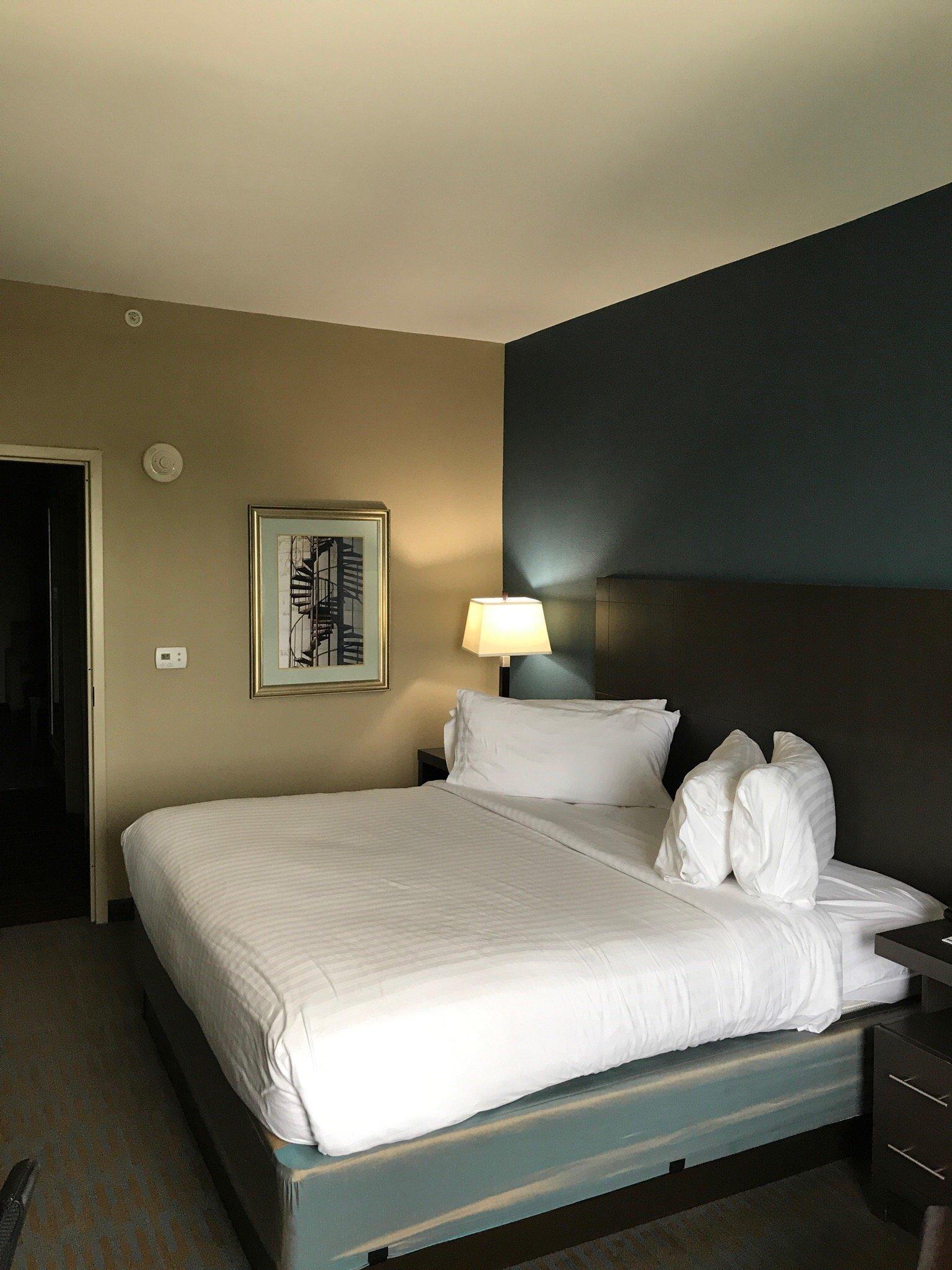 Holiday Inn Express & Suites Goldsboro - Base Area, an IHG Hotel