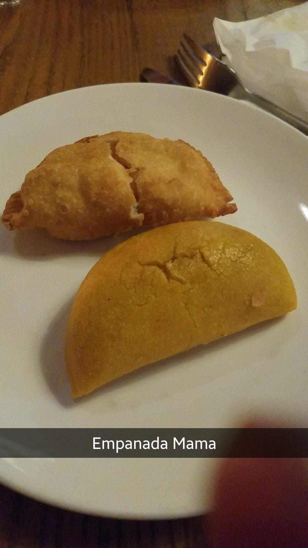 Empanada Mama LES