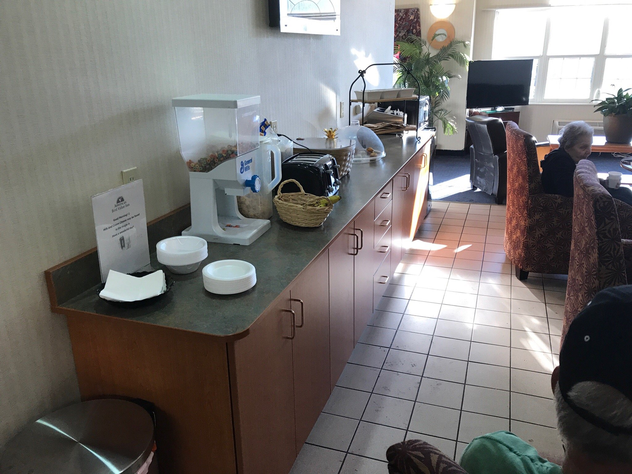 Americas Best Value Inn & Suites Racine