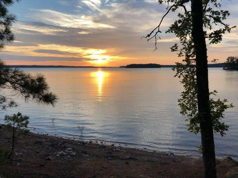 Hamilton Branch State Park