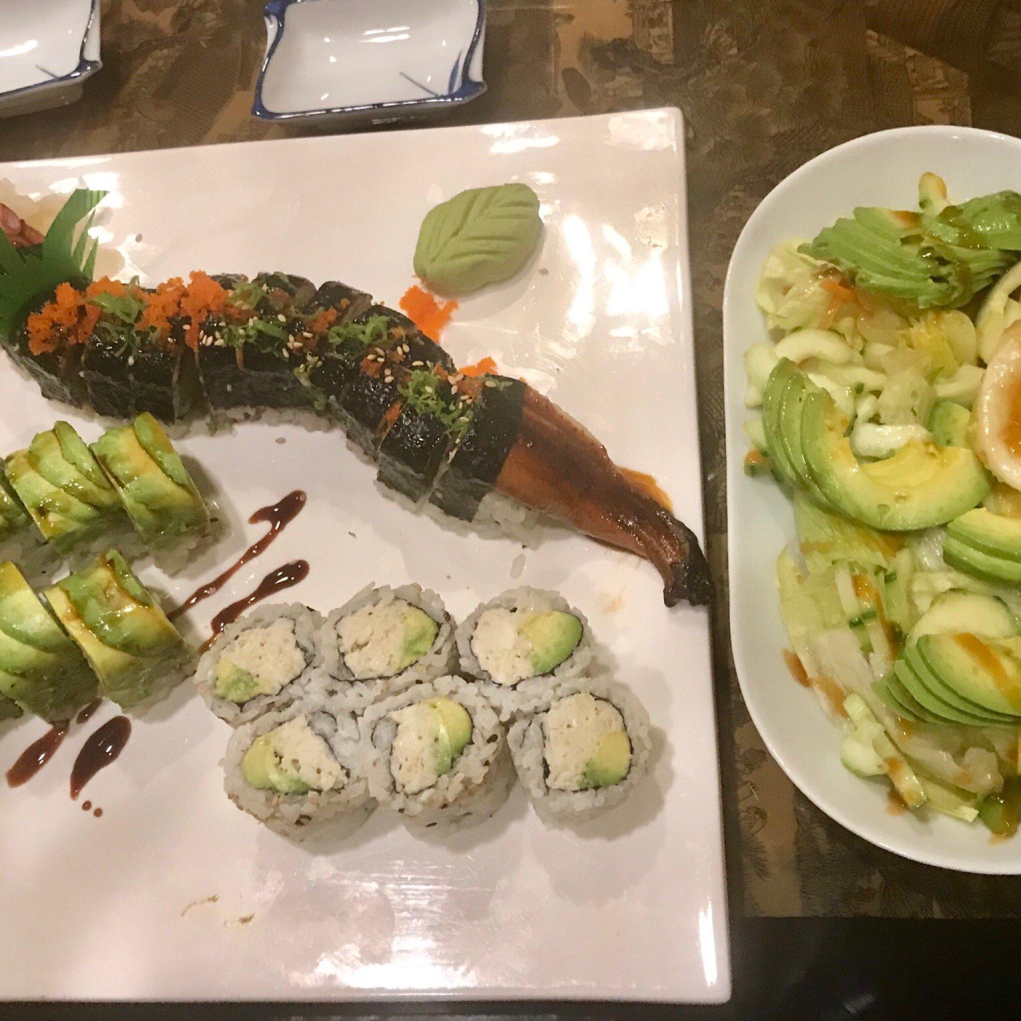 Yen's Kitchen & Sushi Bar