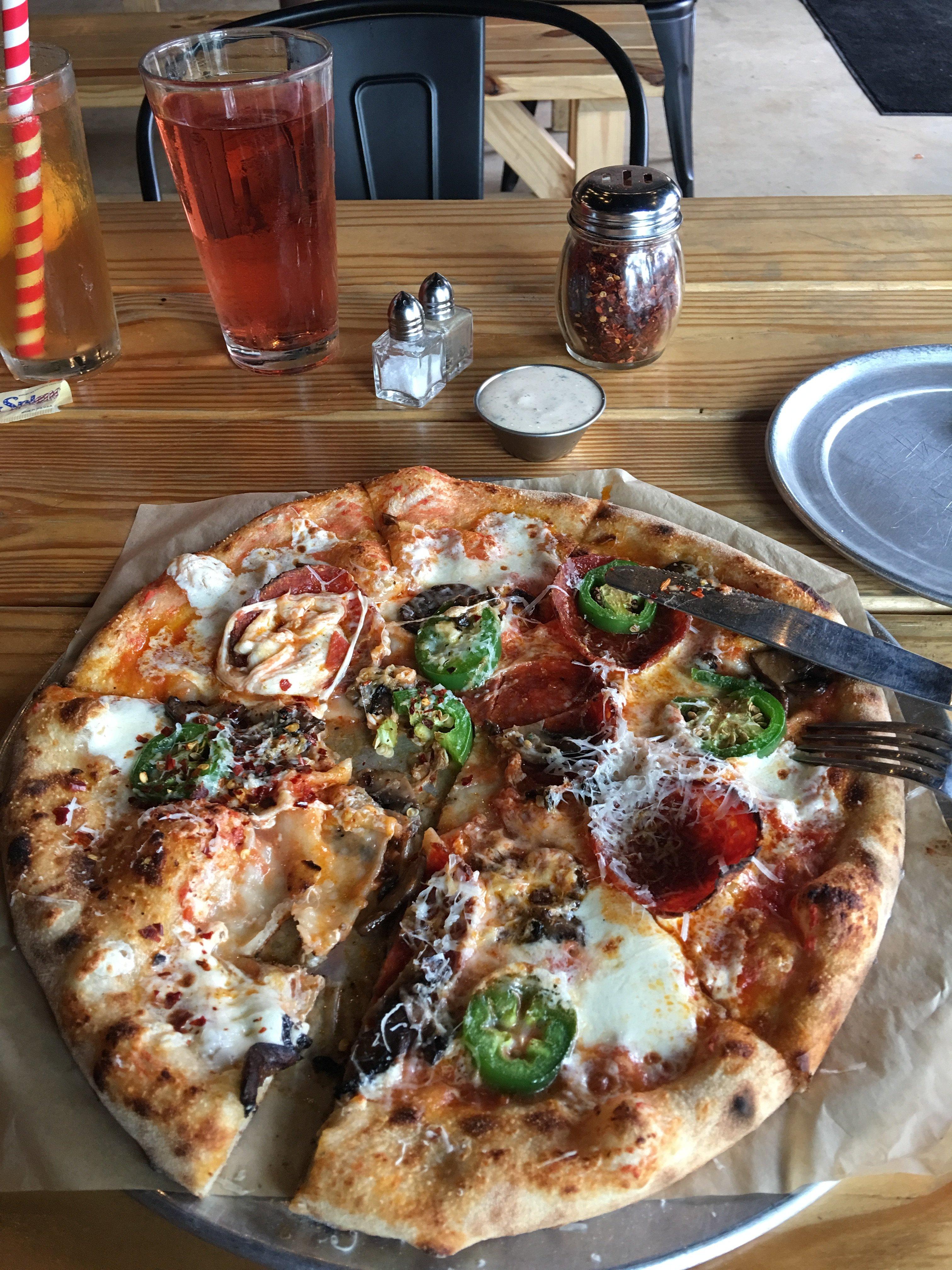 Community Pizza & Beer Garden