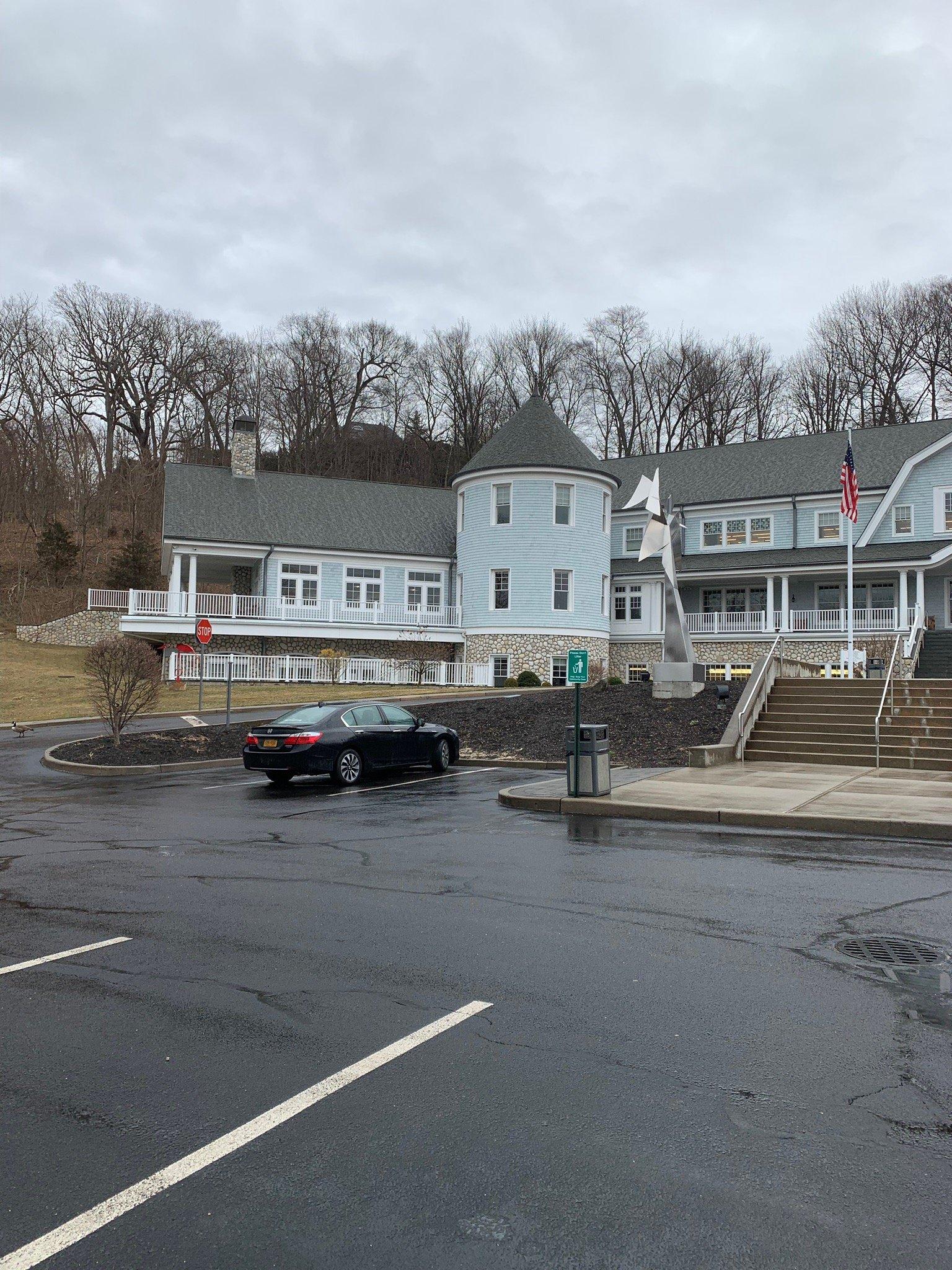 Cold Spring Harbor Library