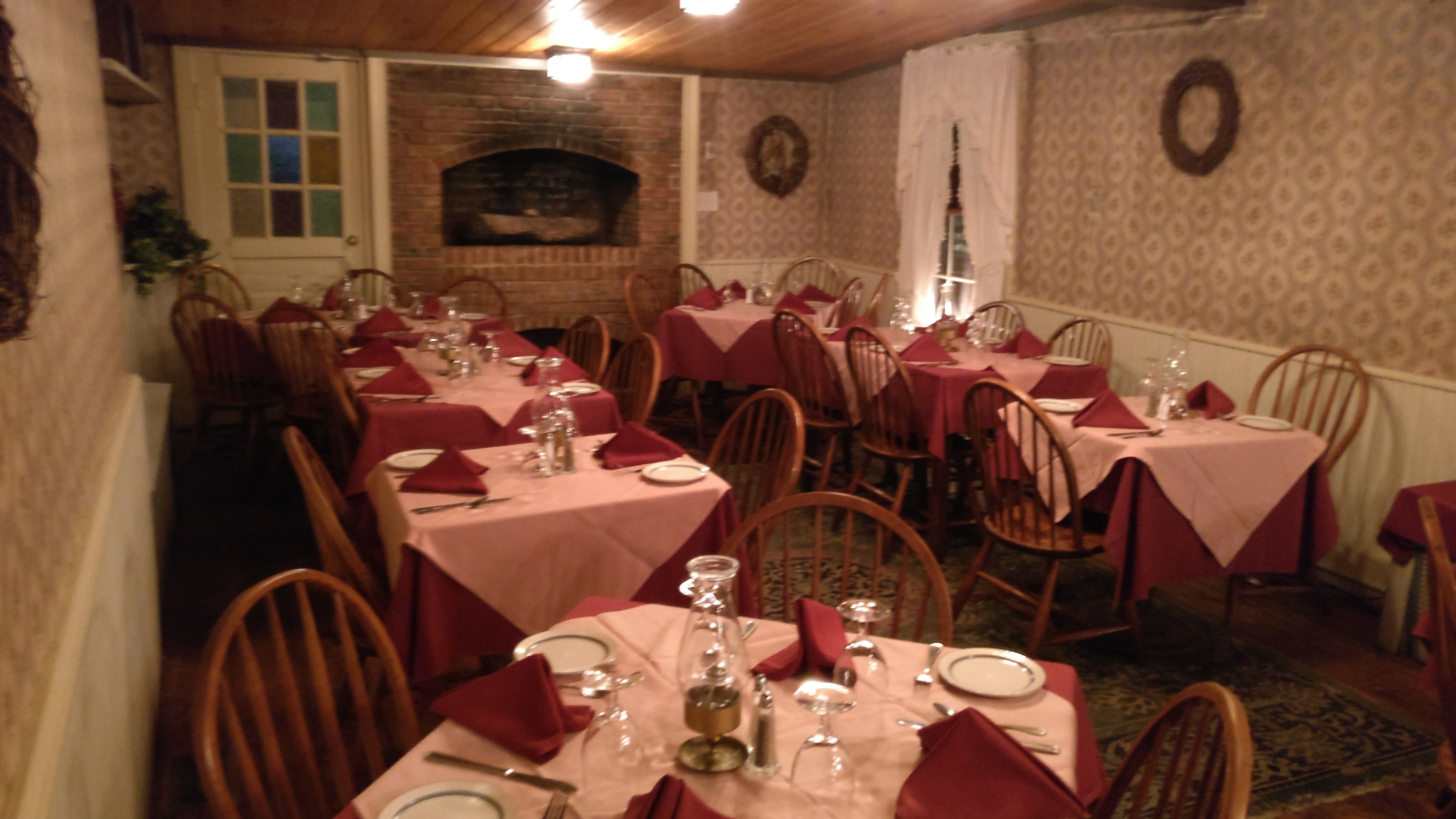 Ye Olde Centerton Inn