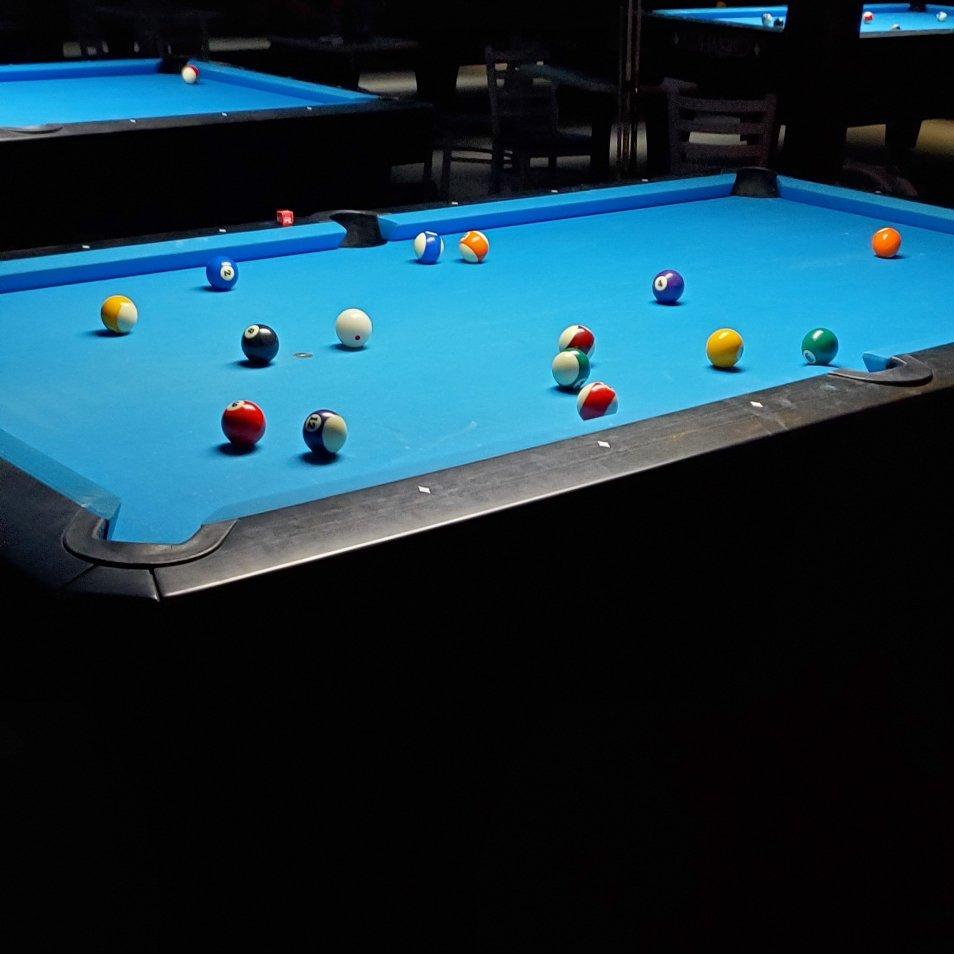 Banana's Billiards