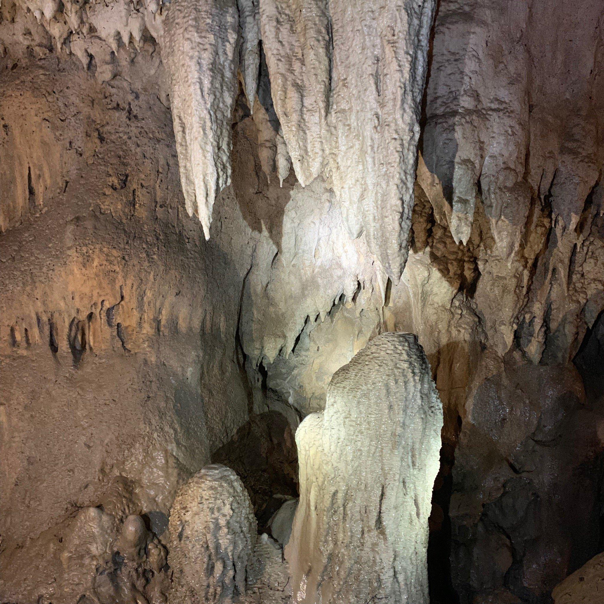 Cascade Caverns