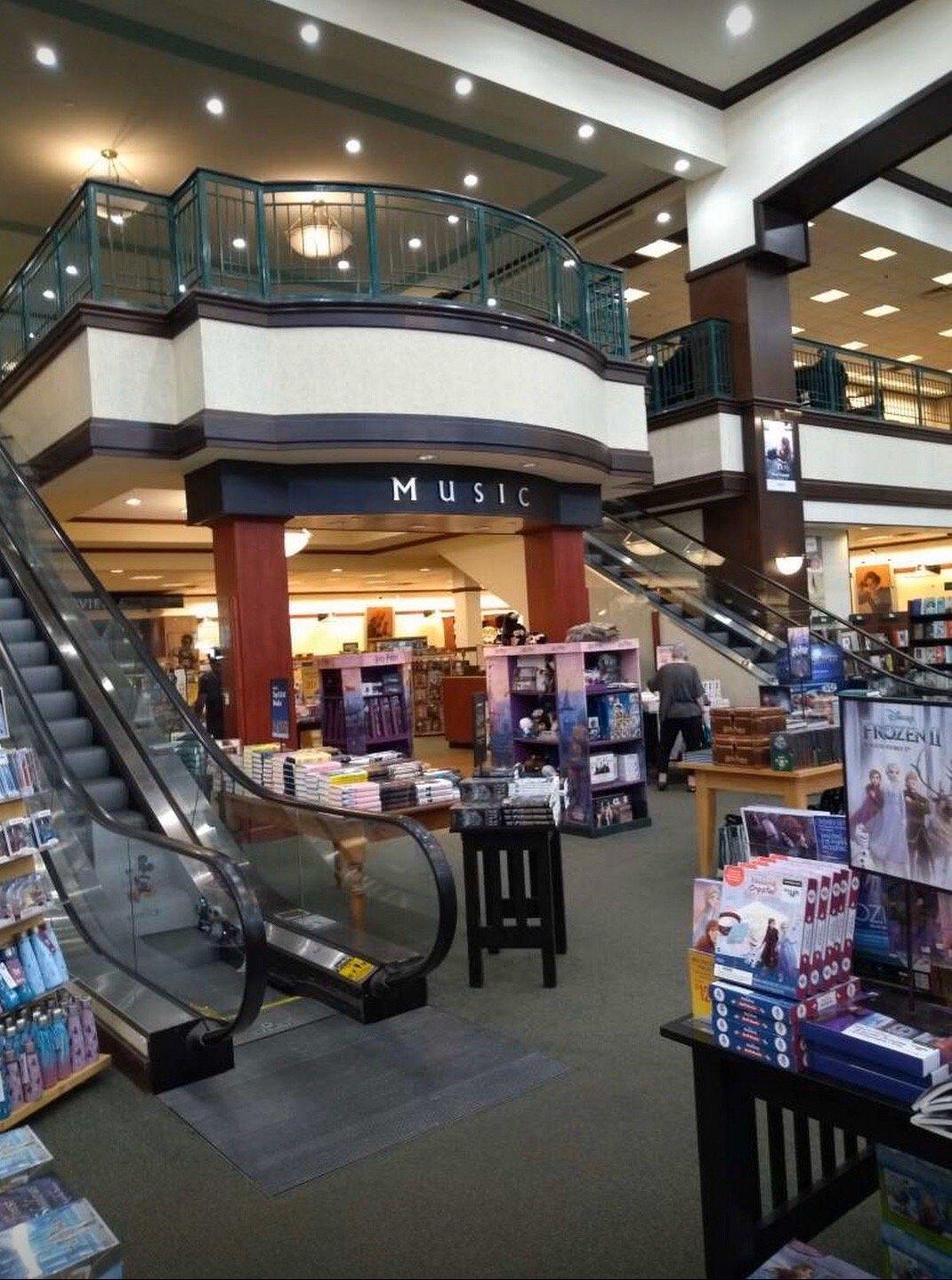 Barnes & Noble