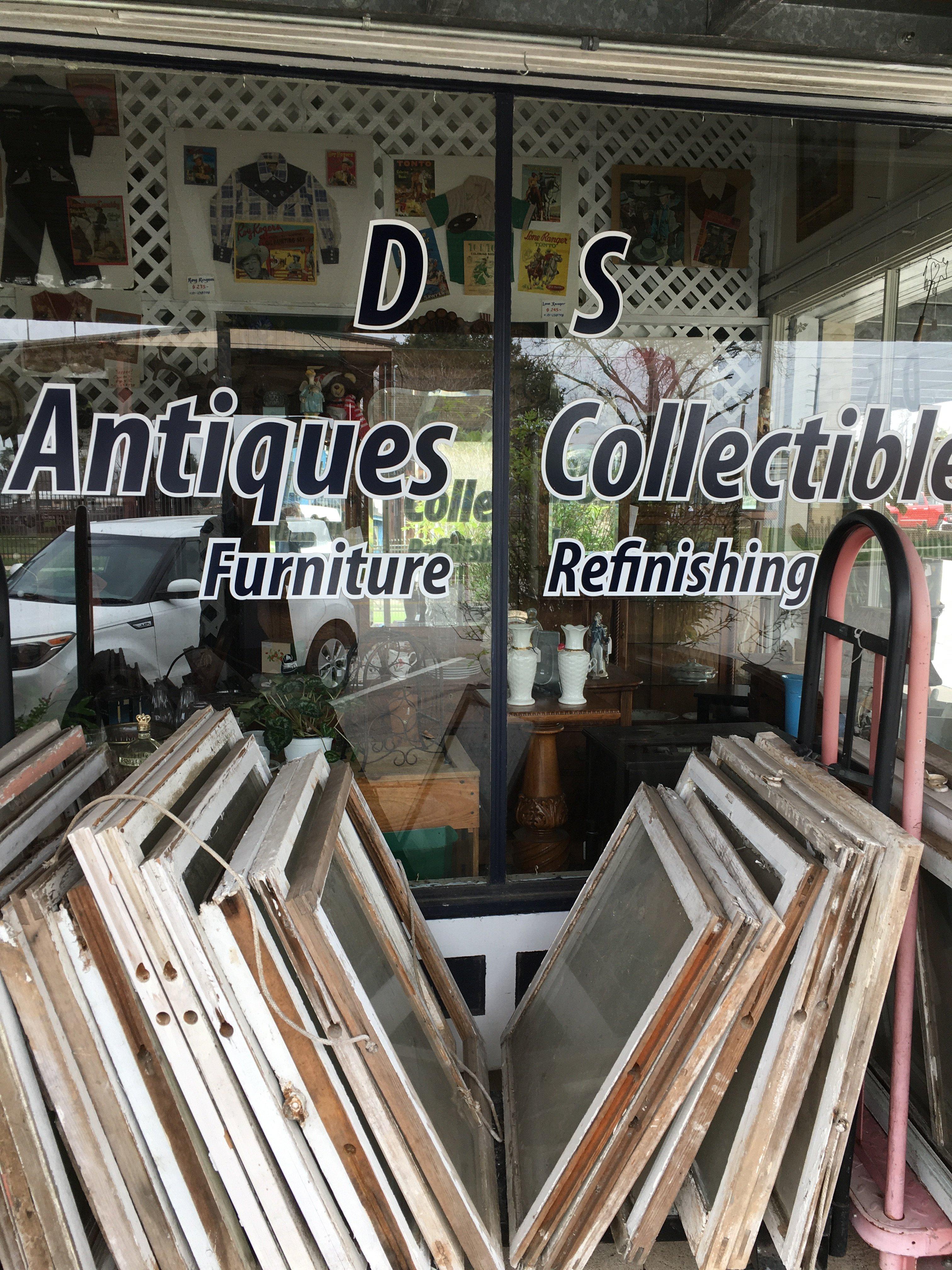 D&S Antiques Mall