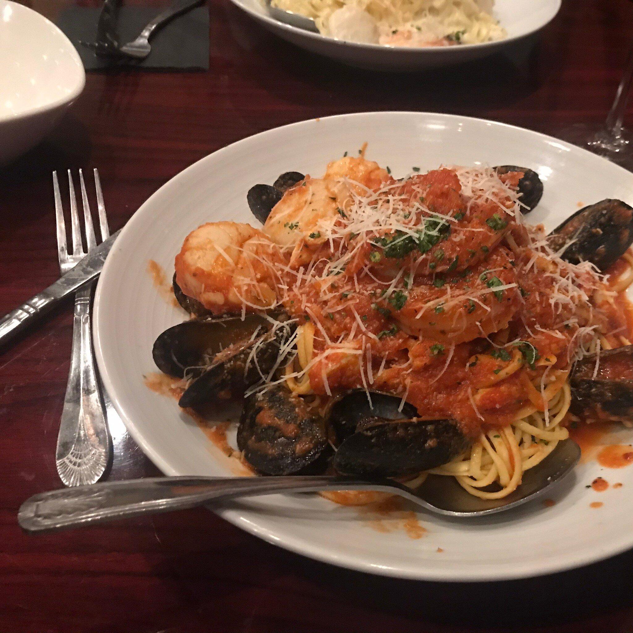 Fratelli's Italian & Seafood