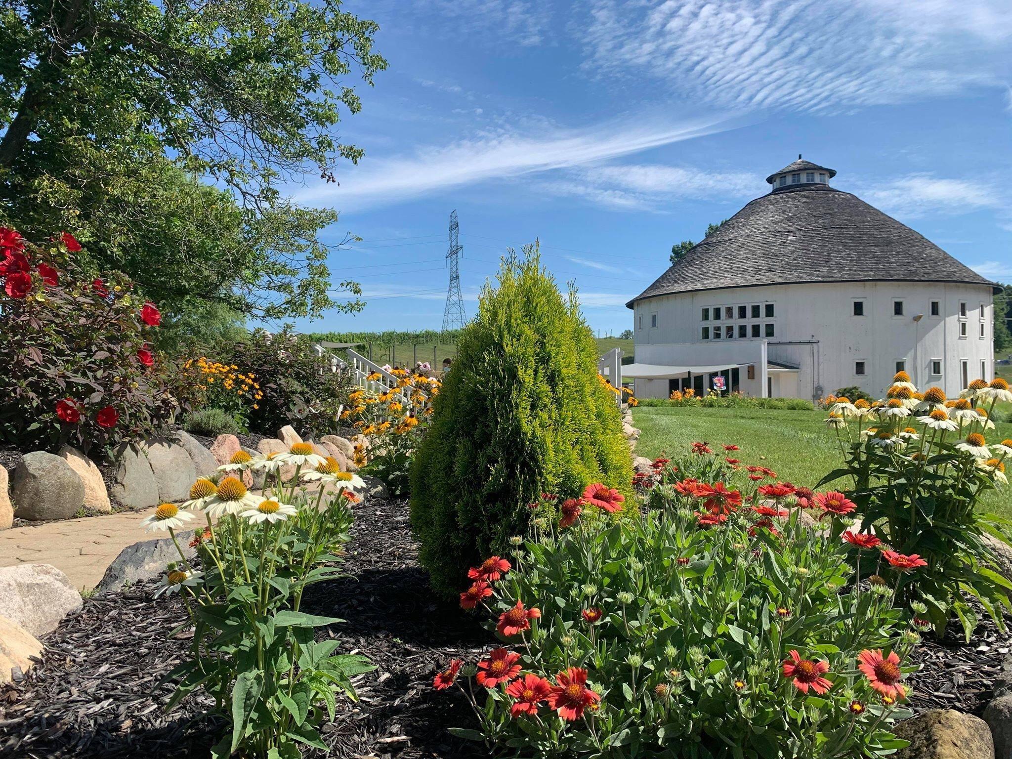 Round Barn Winery & Estate