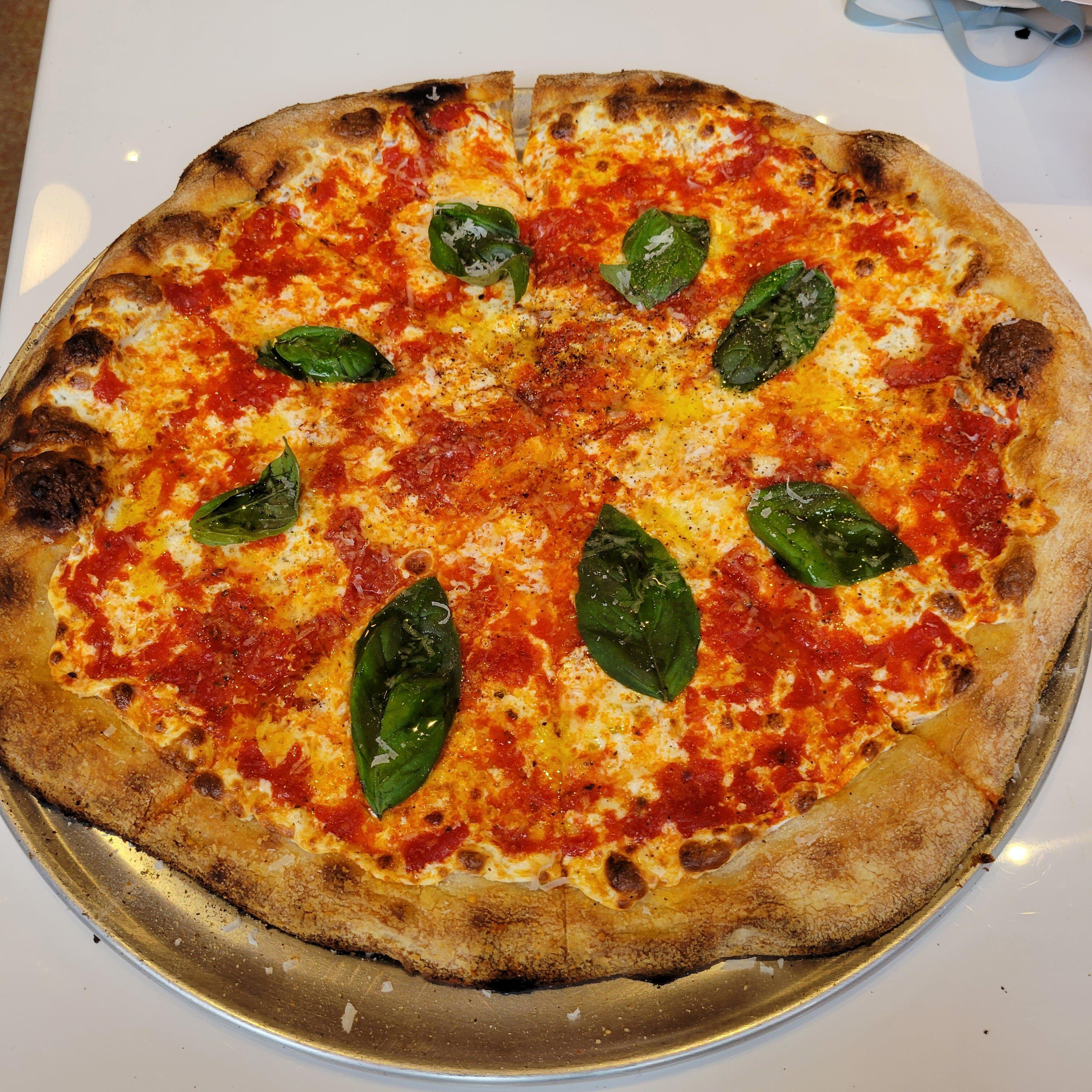 Andrew Bellucci's Pizzeria