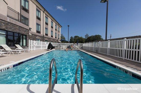 Fairfield Inn & Suites By Marriott Fort Walton Beach Hurlbur