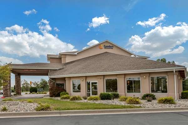 Comfort Inn & Suites Dimondale - Lansing