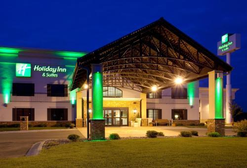 Holiday Inn & Suites Minneapolis - Lakeville, an IHG Hotel