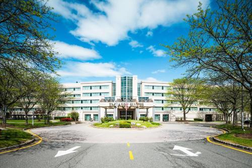 Embassy Suites by Hilton Parsippany